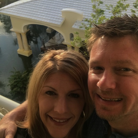 Meet your Posher, Snyder - Picture 1 of 1